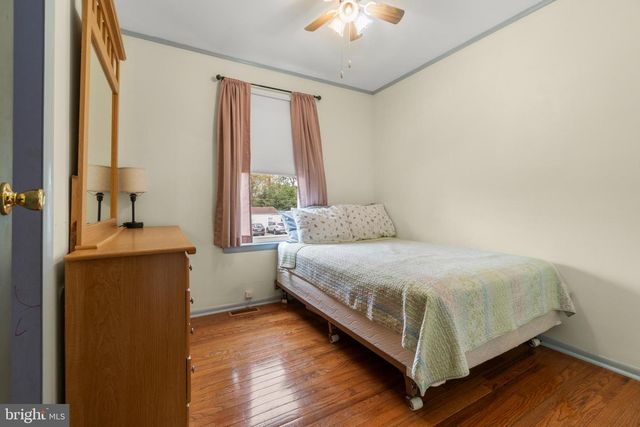 36 MOHAWK AVE, Clementon, NJ 08021