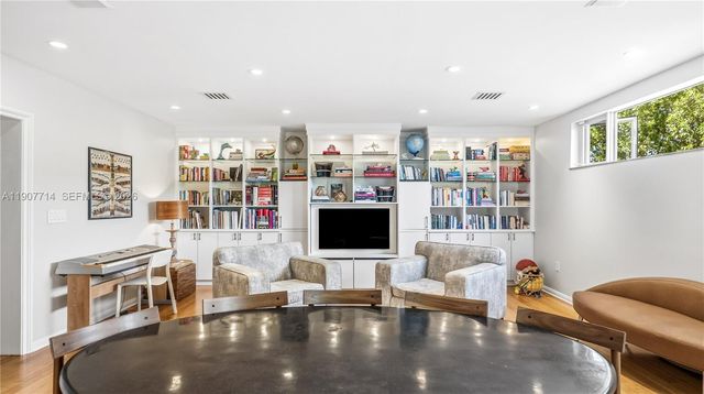4805 Cherokee Avenue, Miami Beach, FL 33140