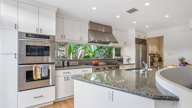 4805 Cherokee Avenue, Miami Beach, FL 33140
