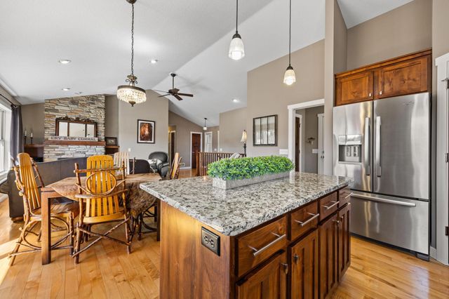 334 Kamloops Place, River Falls, WI 54022
