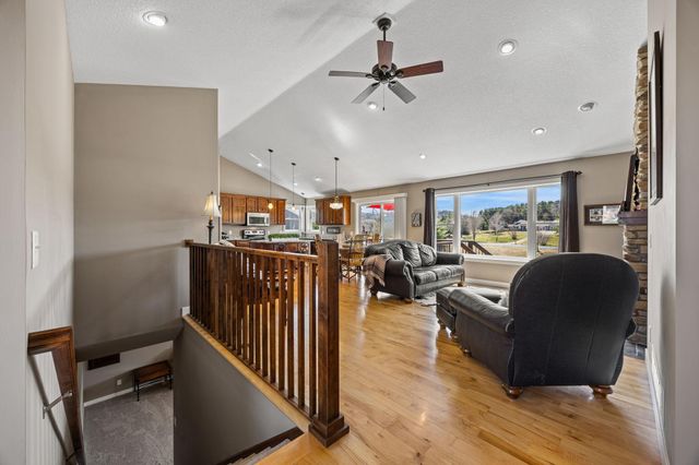 334 Kamloops Place, River Falls, WI 54022