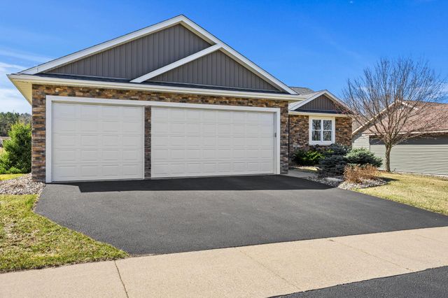 334 Kamloops Place, River Falls, WI 54022