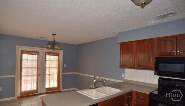 130 Shady Hill Circle, Richmond Hill, GA 31324