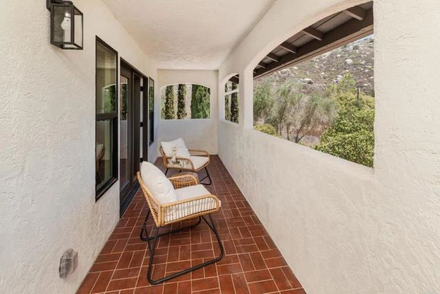 1650 Silver Tree Lane, Escondido, CA 92026