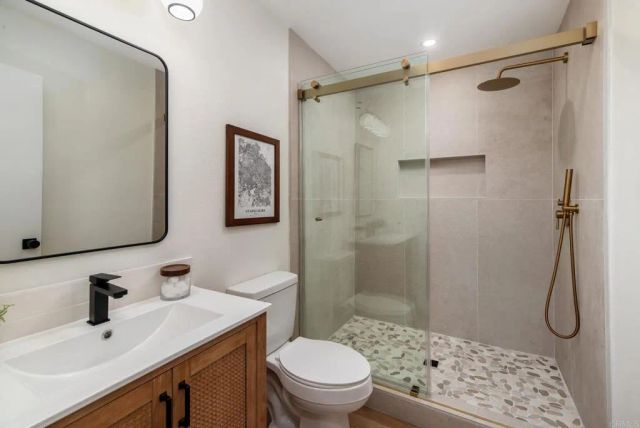 1650 Silver Tree Lane, Escondido, CA 92026