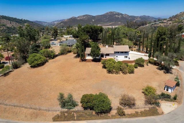 1650 Silver Tree Lane, Escondido, CA 92026