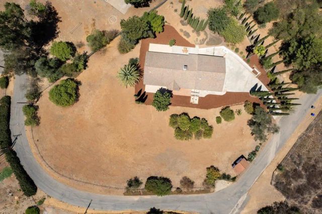 1650 Silver Tree Lane, Escondido, CA 92026