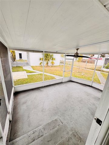 2837 18TH AVENUE N, St Petersburg, FL 33713