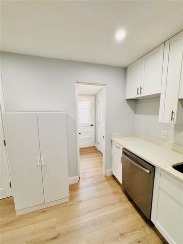 2837 18TH AVENUE N, St Petersburg, FL 33713