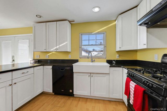 17 Klein Avenue, West Nyack, NY 10994