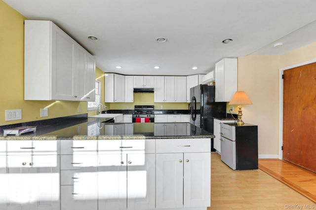 17 Klein Avenue, West Nyack, NY 10994