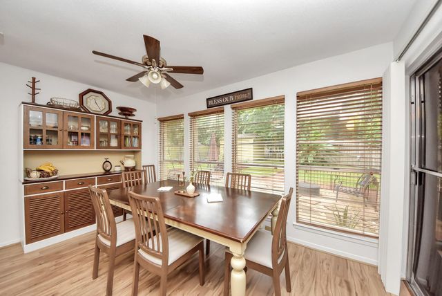 18 N Deerfoot Circle, The Woodlands, TX 77380