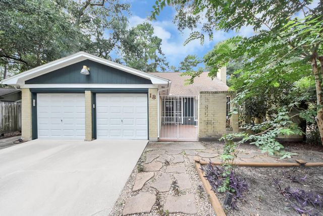 18 N Deerfoot Circle, The Woodlands, TX 77380