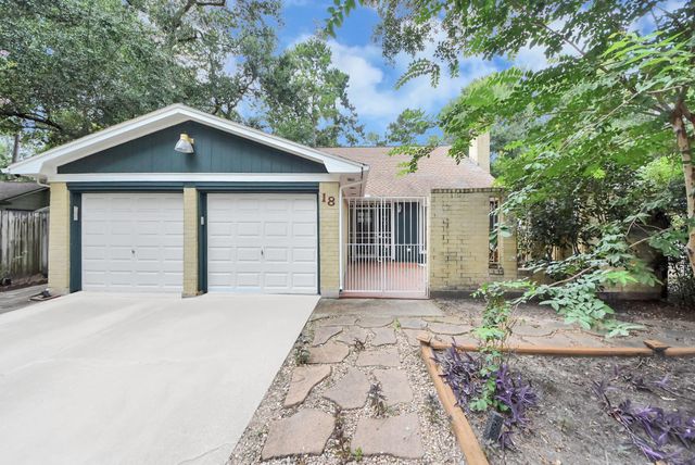 18 N Deerfoot Circle, The Woodlands, TX 77380