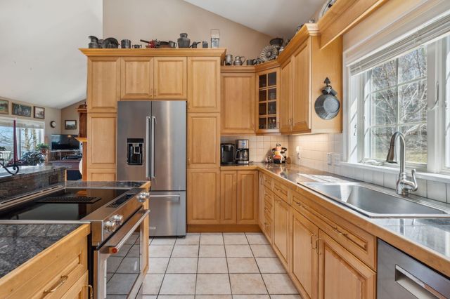 55 West View Drive, Peterborough, NH 03458