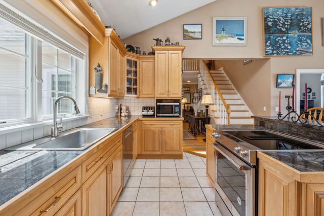 55 West View Drive, Peterborough, NH 03458
