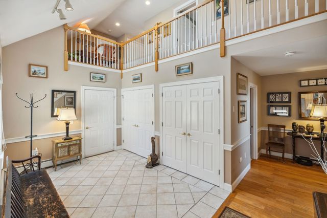 55 West View Drive, Peterborough, NH 03458