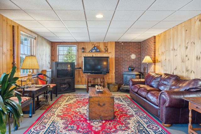 55 West View Drive, Peterborough, NH 03458