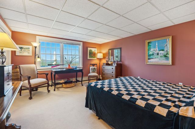 55 West View Drive, Peterborough, NH 03458