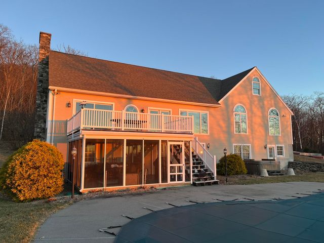 55 West View Drive, Peterborough, NH 03458