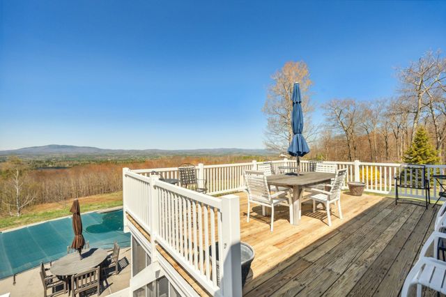 55 West View Drive, Peterborough, NH 03458
