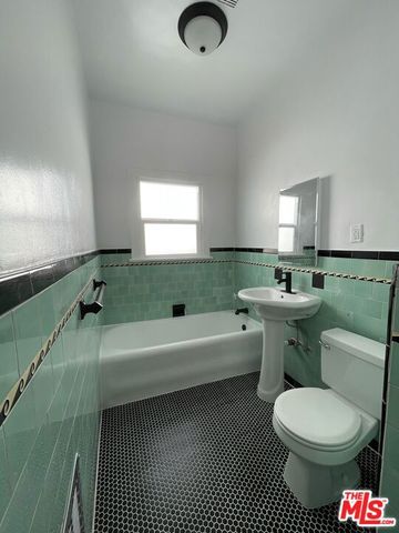 2600 Michigan Avenue, Los Angeles, CA 90033