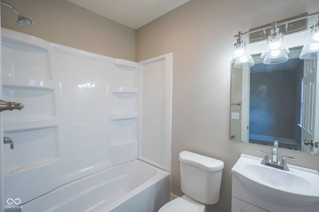 516 W 4th Street, Anderson, IN 46016