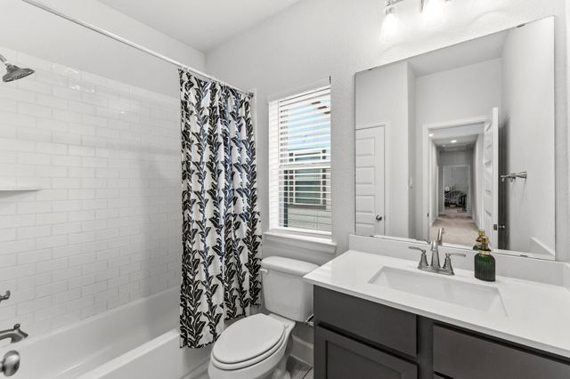 442 Patina Drive, Montgomery, TX 77316