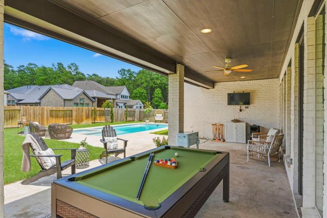 442 Patina Drive, Montgomery, TX 77316