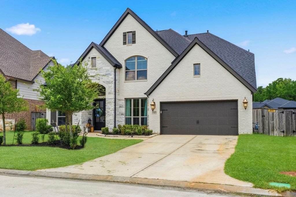 442 Patina Drive, Montgomery, TX 77316