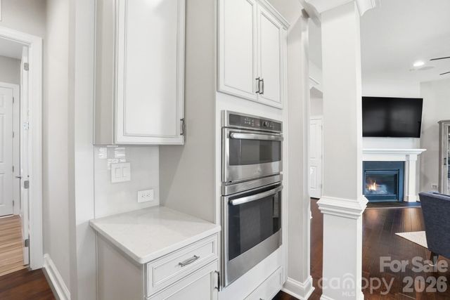 301 Hollyhock Drive, Matthews, NC 28104