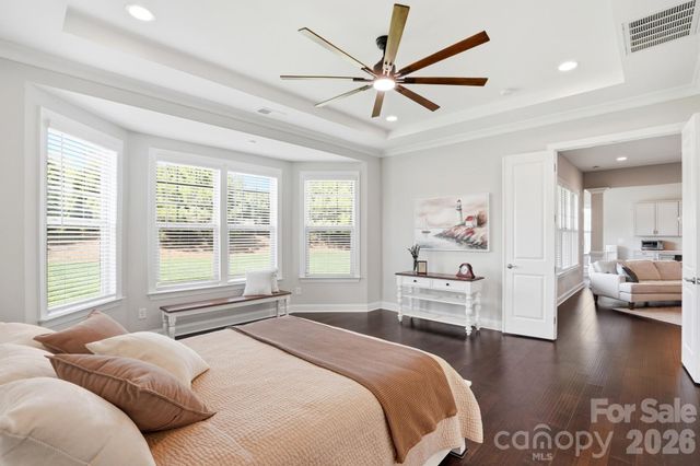 301 Hollyhock Drive, Matthews, NC 28104