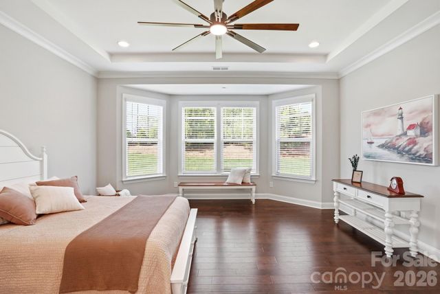 301 Hollyhock Drive, Matthews, NC 28104