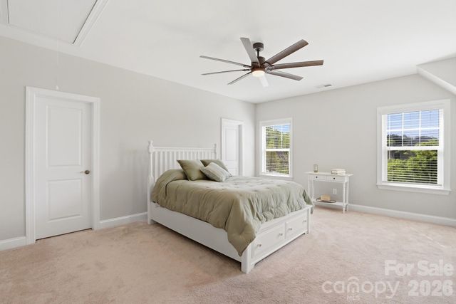 301 Hollyhock Drive, Matthews, NC 28104