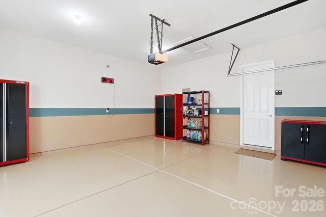 301 Hollyhock Drive, Matthews, NC 28104