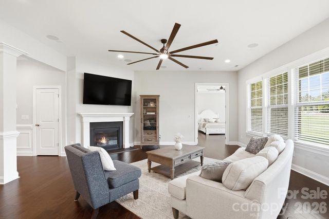 301 Hollyhock Drive, Matthews, NC 28104