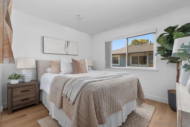 16394 Del Oro Cir 135, Huntington Beach, CA 92649