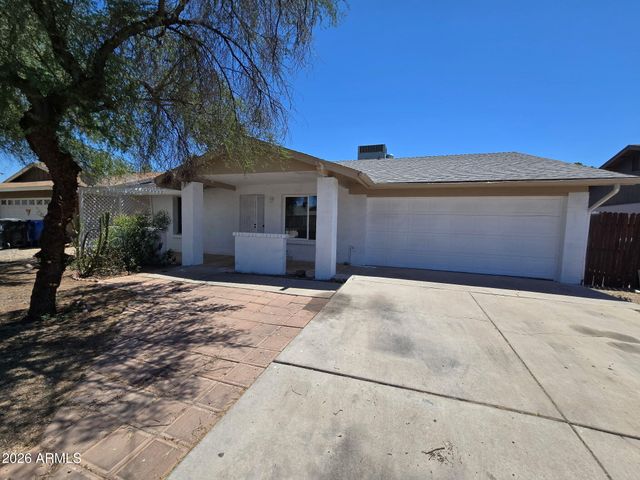 4413 W SHANGRI LA Road, Glendale, AZ 85304