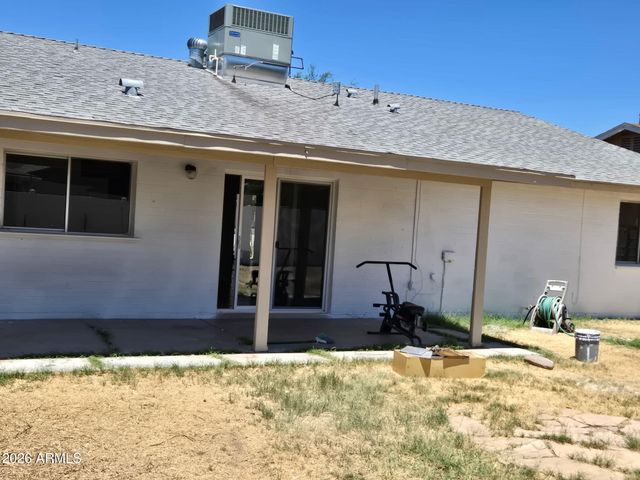 4413 W SHANGRI LA Road, Glendale, AZ 85304