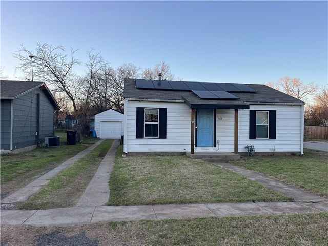 502 Bales Street, Cleburne, TX 76033