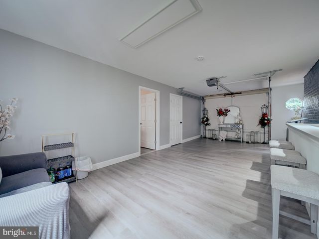 11286 LUCASVILLE RD, Manassas, VA 20112