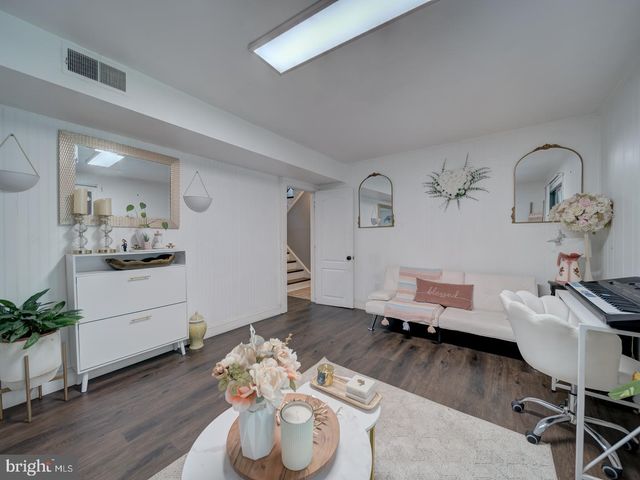 11286 LUCASVILLE RD, Manassas, VA 20112