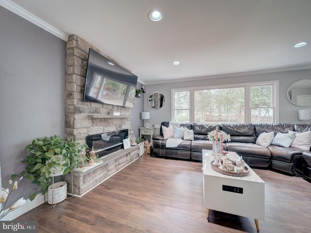 11286 LUCASVILLE RD, Manassas, VA 20112