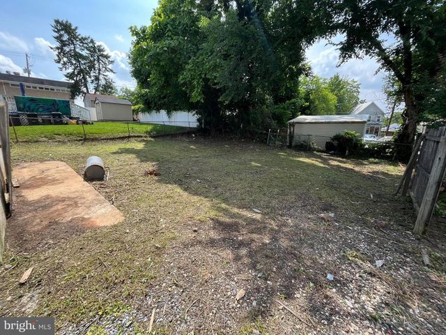 608 60TH AVE, Capitol Heights, MD 20743