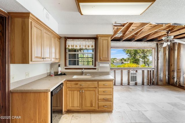 1803 E 9th Street, Lynn Haven, FL 32444