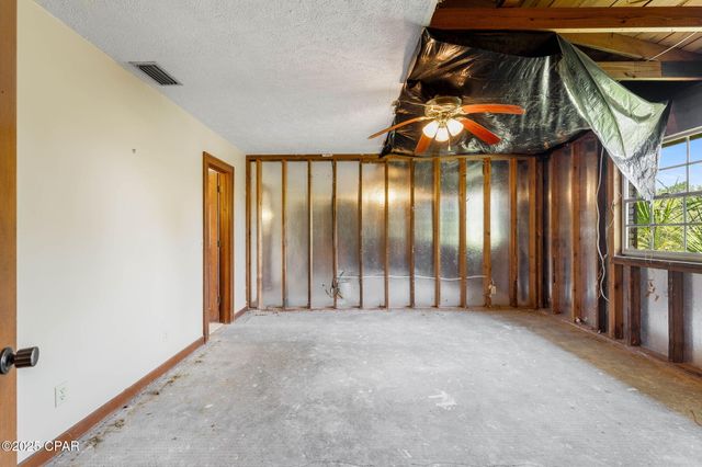 1803 E 9th Street, Lynn Haven, FL 32444