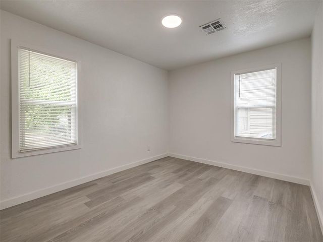 4029 SW 27th Street, Oklahoma City, OK 73108