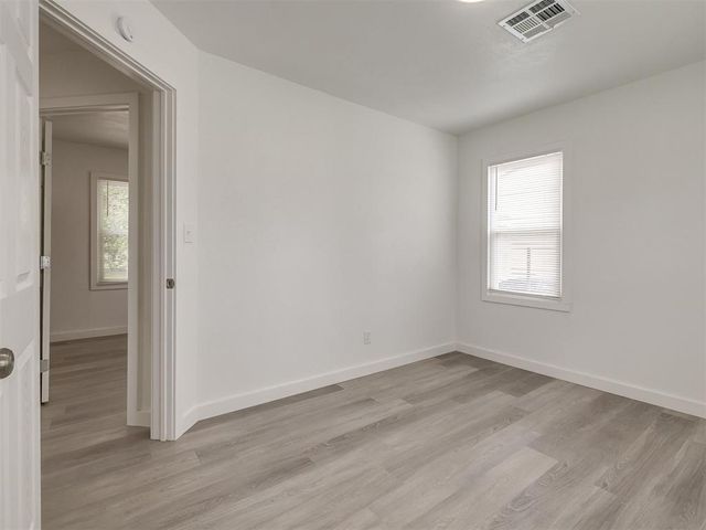 4029 SW 27th Street, Oklahoma City, OK 73108