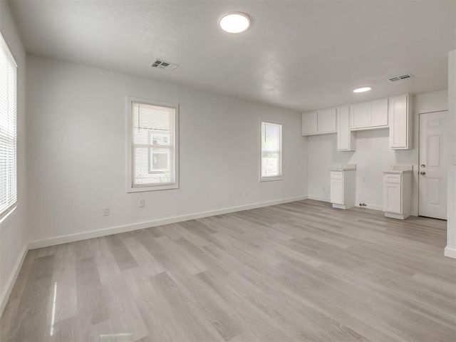 4029 SW 27th Street, Oklahoma City, OK 73108