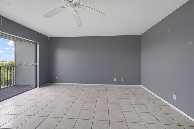4800 Hillcrest Ln 402 402, Hollywood, FL 33021